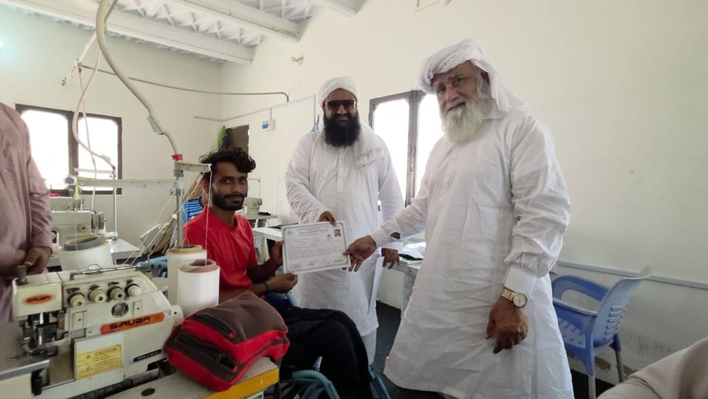 Khawaja Aziz Ahmad Sahib Visits Nusrat Complex Malir