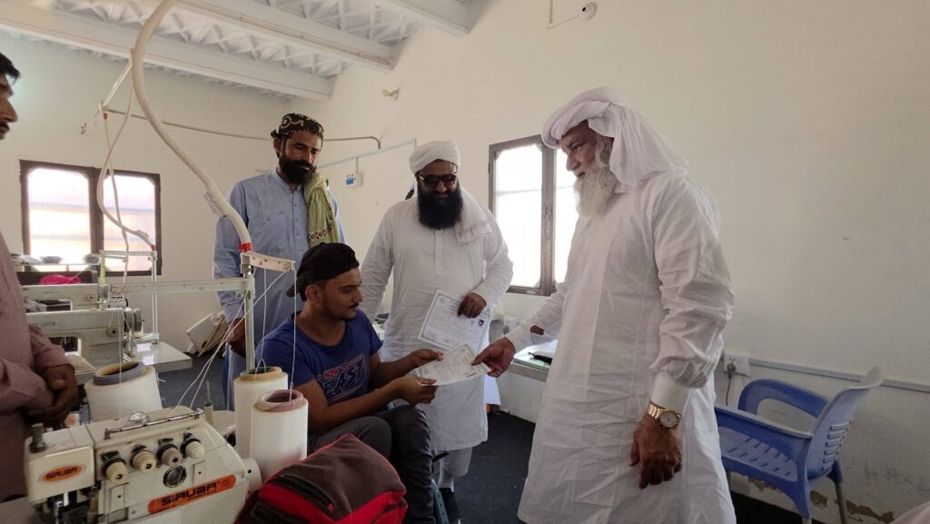 Khawaja Aziz Ahmad Sahib Visits Nusrat Complex Malir 2